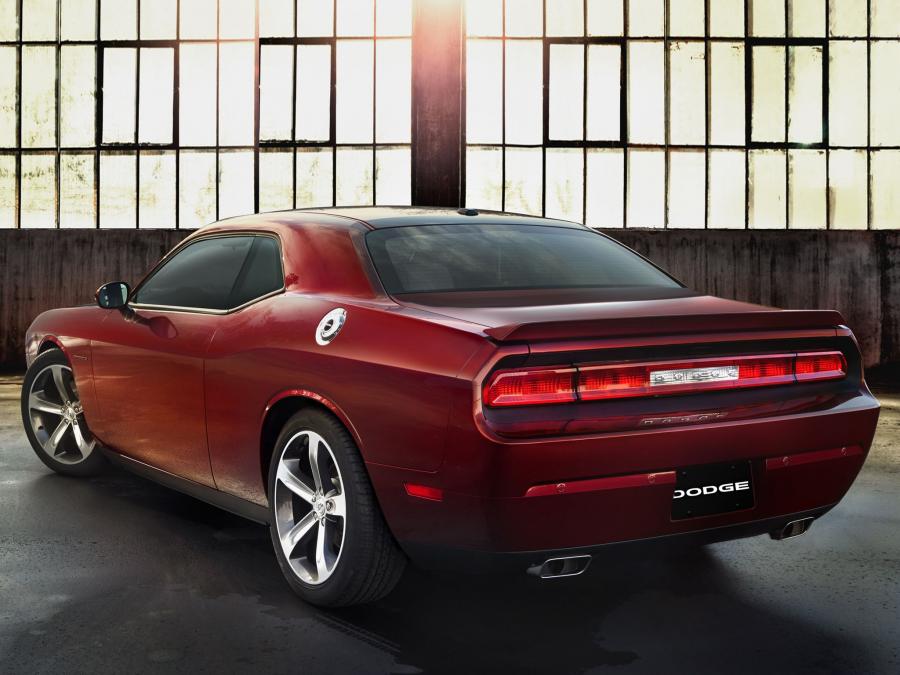 Dodge Challenger R/T 100th Anniversary 2014 года  (фото 4 из 9)